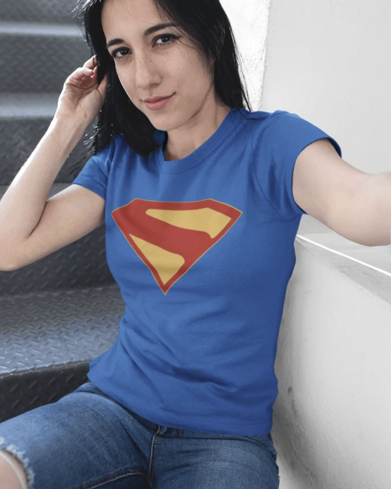 Camiseta azul mujer – Logo Superman | Edición 2025 - Imagen 5